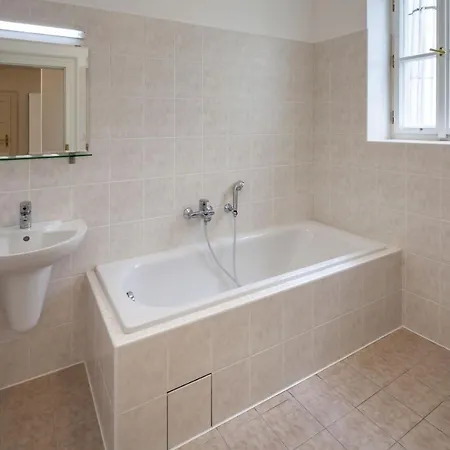 Capital - Wenceslas Square Hotel apartamentowy